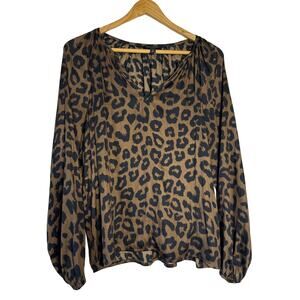 Banana Republic Shirt Womens Small Cheetah Print Satiny‎ VNeck Career Night Out